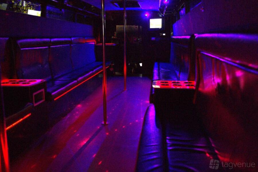 Vip Limo Bus 20-seat VIP Limo Bus - The Venga Bus - Event Venue Hire - Tagvenue.com