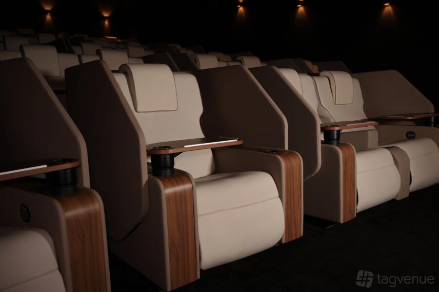 Platinum Suites Screen Platinum Suites Screen