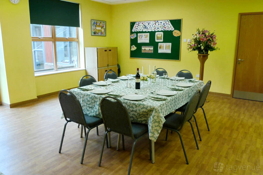 Room 1 Room 1