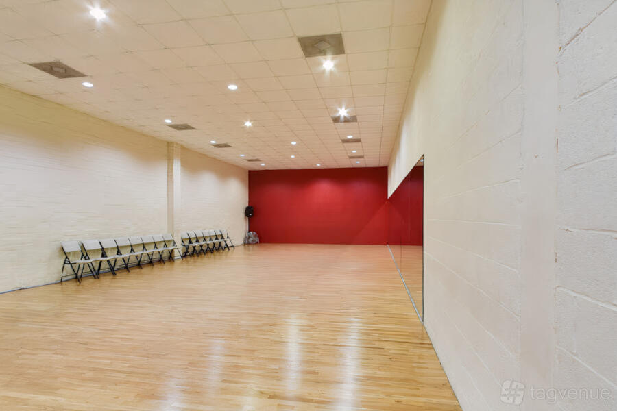 Entire Studio Entire Studio