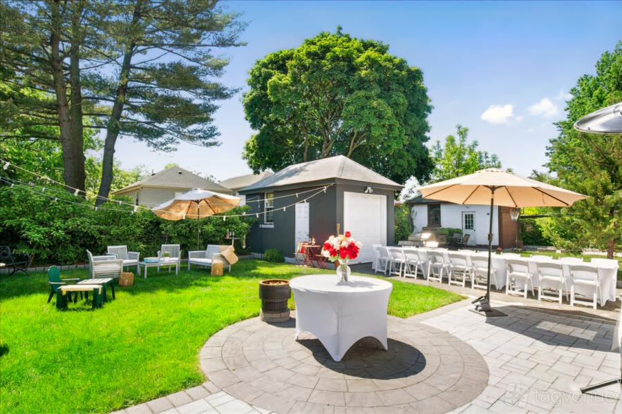 Outdoor Area Outdoor Area