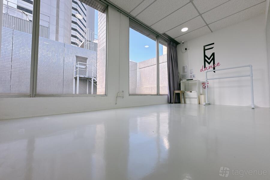 24/7 Dance Studio Burridge at