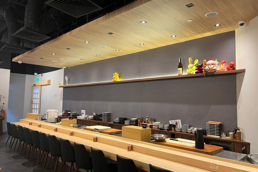 Entire Restaurant Entire Restaurant