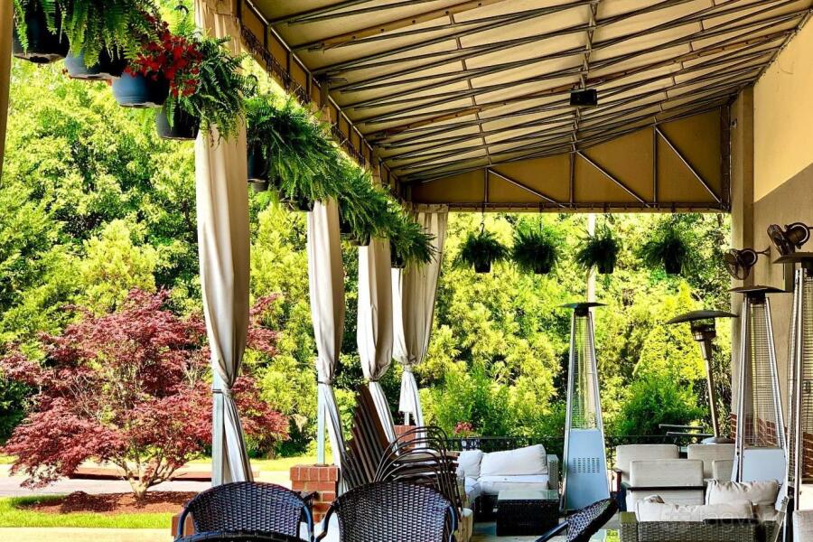 Outdoor Area Outdoor Area