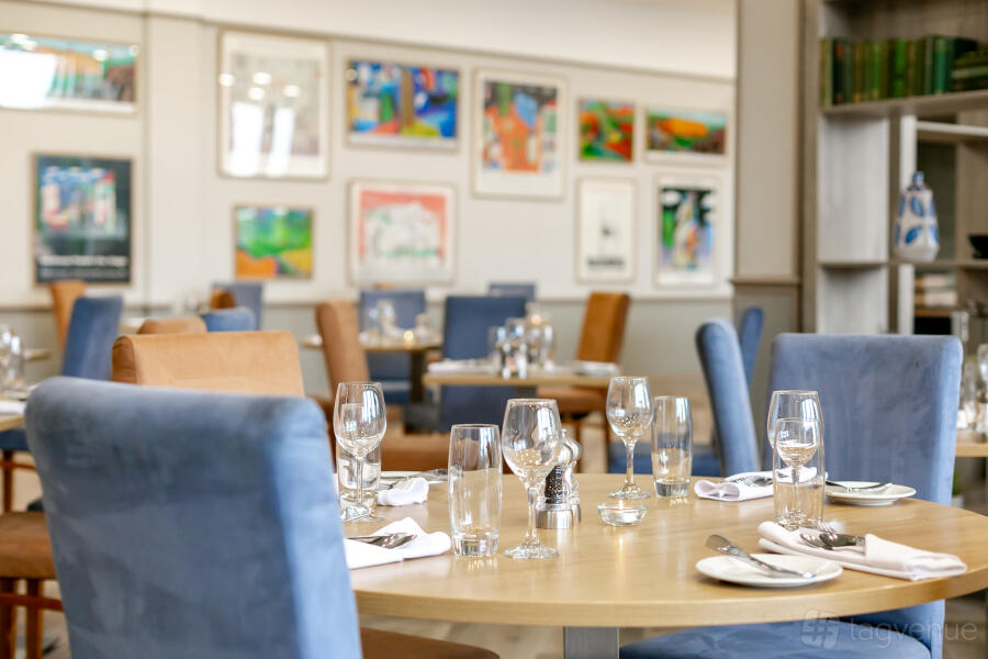 Laburnum Inn Laburnum - Cedar Court Hotel Bradford - Event Venue Hire - Tagvenue.com