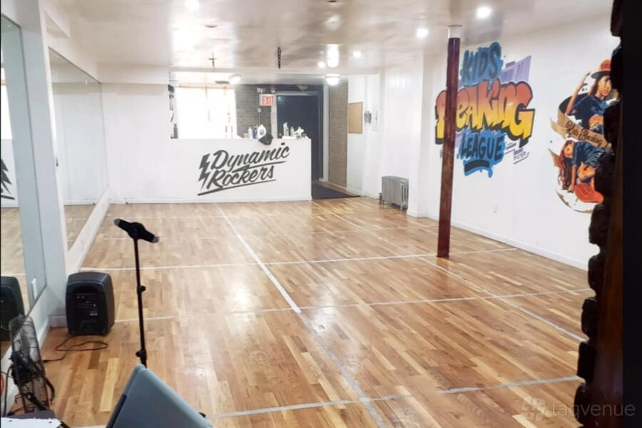 Dance Studio Dance Studio