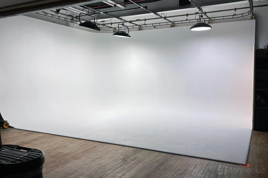 TV, Film & Photography Studio at Cande Studios