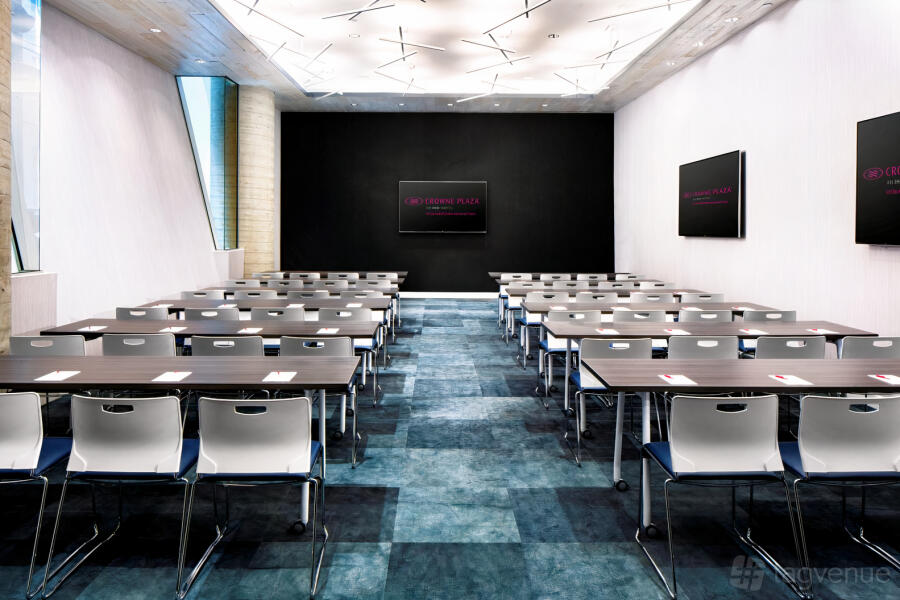 Crowne Plaza HY 36 Event Venue - Fit 900 600;98826 The Hudson Meeting Room Room EuS8uIFU Enhanced V1 4580670