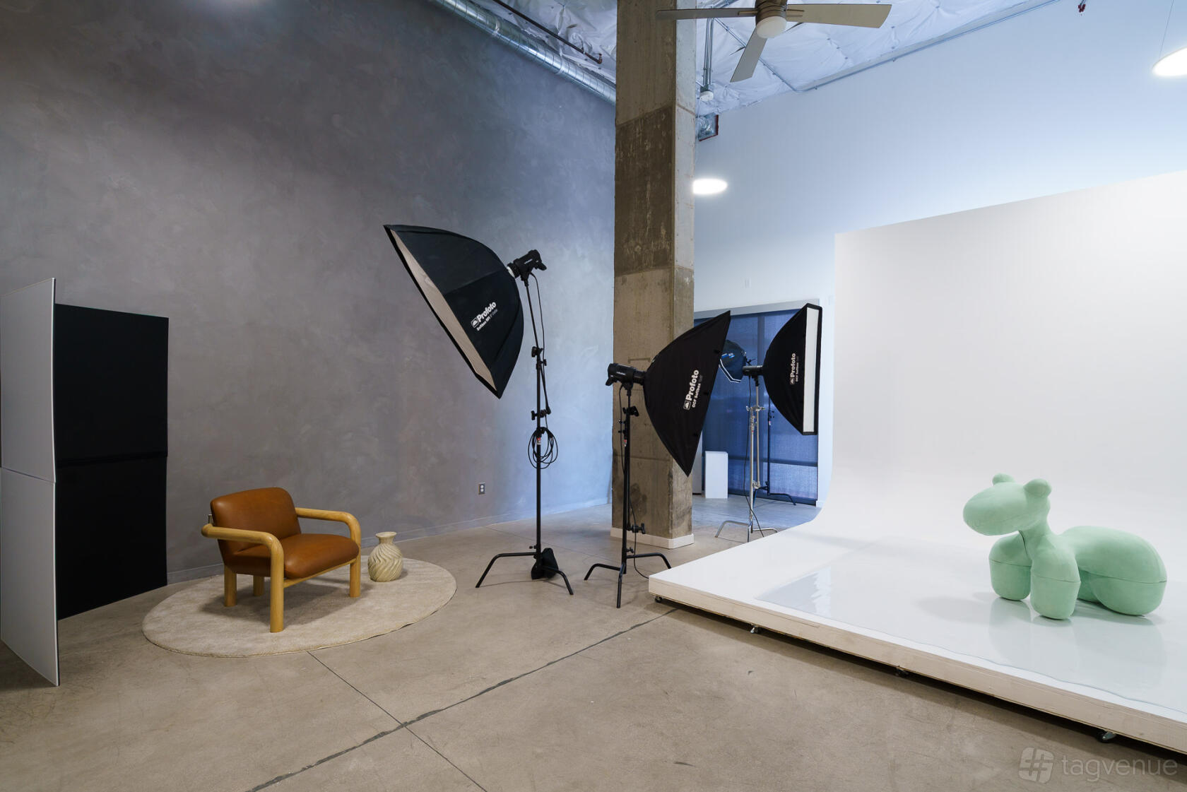 R.E. Vision Studio - R.E. Vision Photography Studio - Event Venue ...