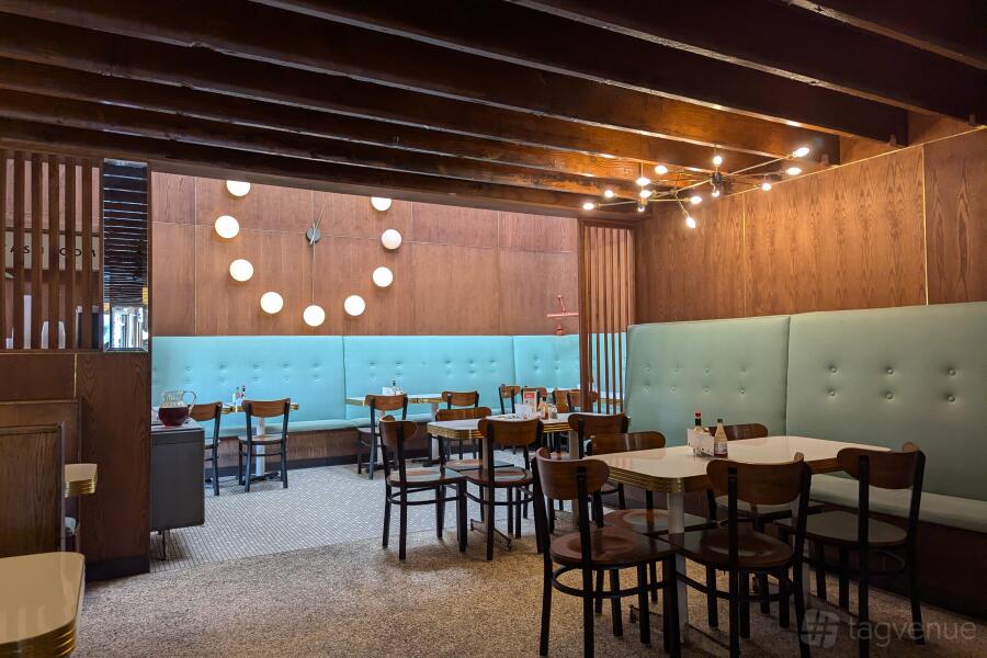 Entire Venue Sawyer amp Co Event - Fit 900 600;98031 Entire Venue Room Q2822sHw