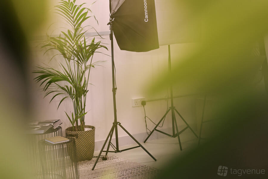 Bejamru Studio Content Studio RTS Venue Hire in London | Photos & Prices