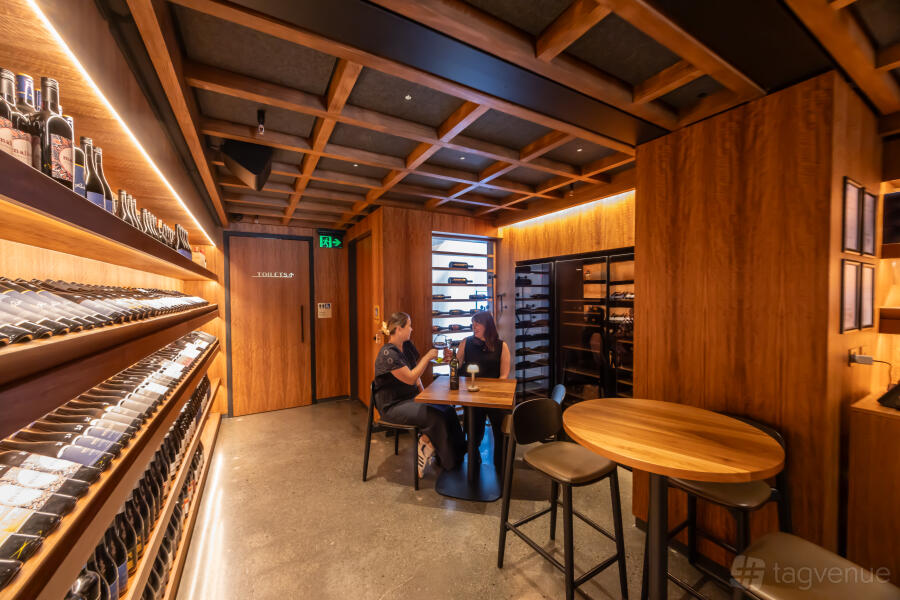 Vinesmith City Cellar Door Venue Hire in Melbourne | Photos & Prices