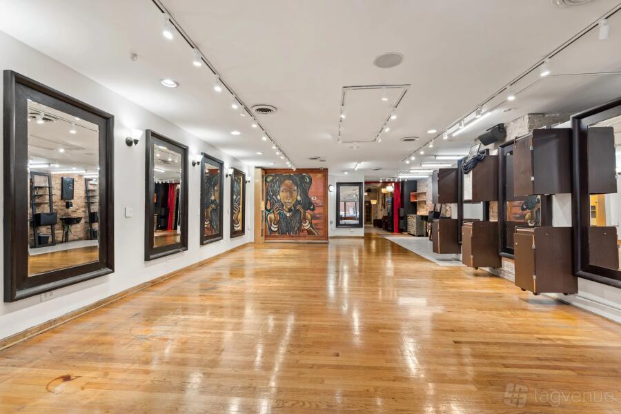 Urban Artistic Loft Urban Artistic Loft