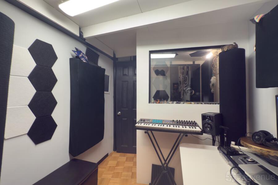 Music Recording & DJ Studio Music Recording & DJ Studio