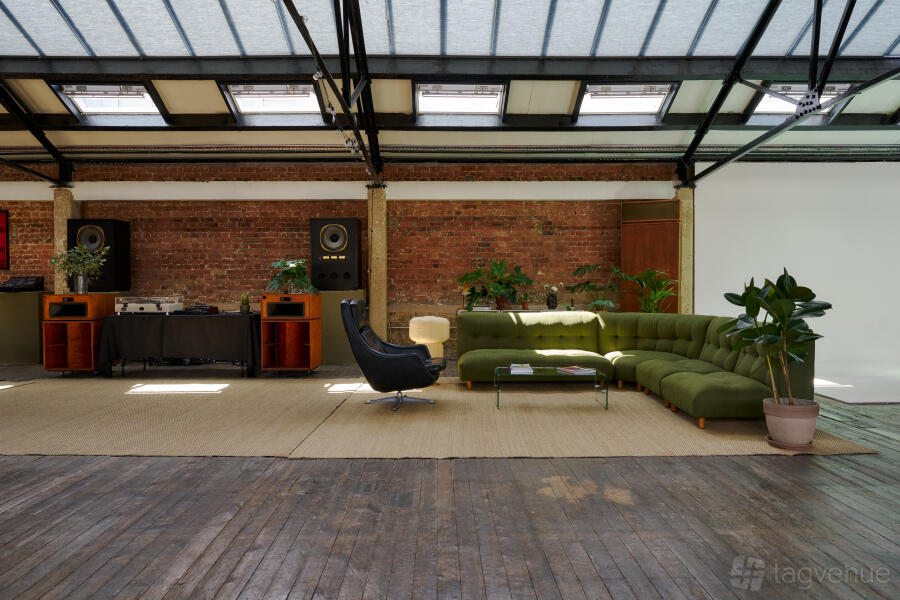 Entire Studio Entire Studio