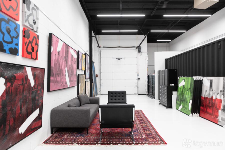 Entire Gallery Entire Gallery