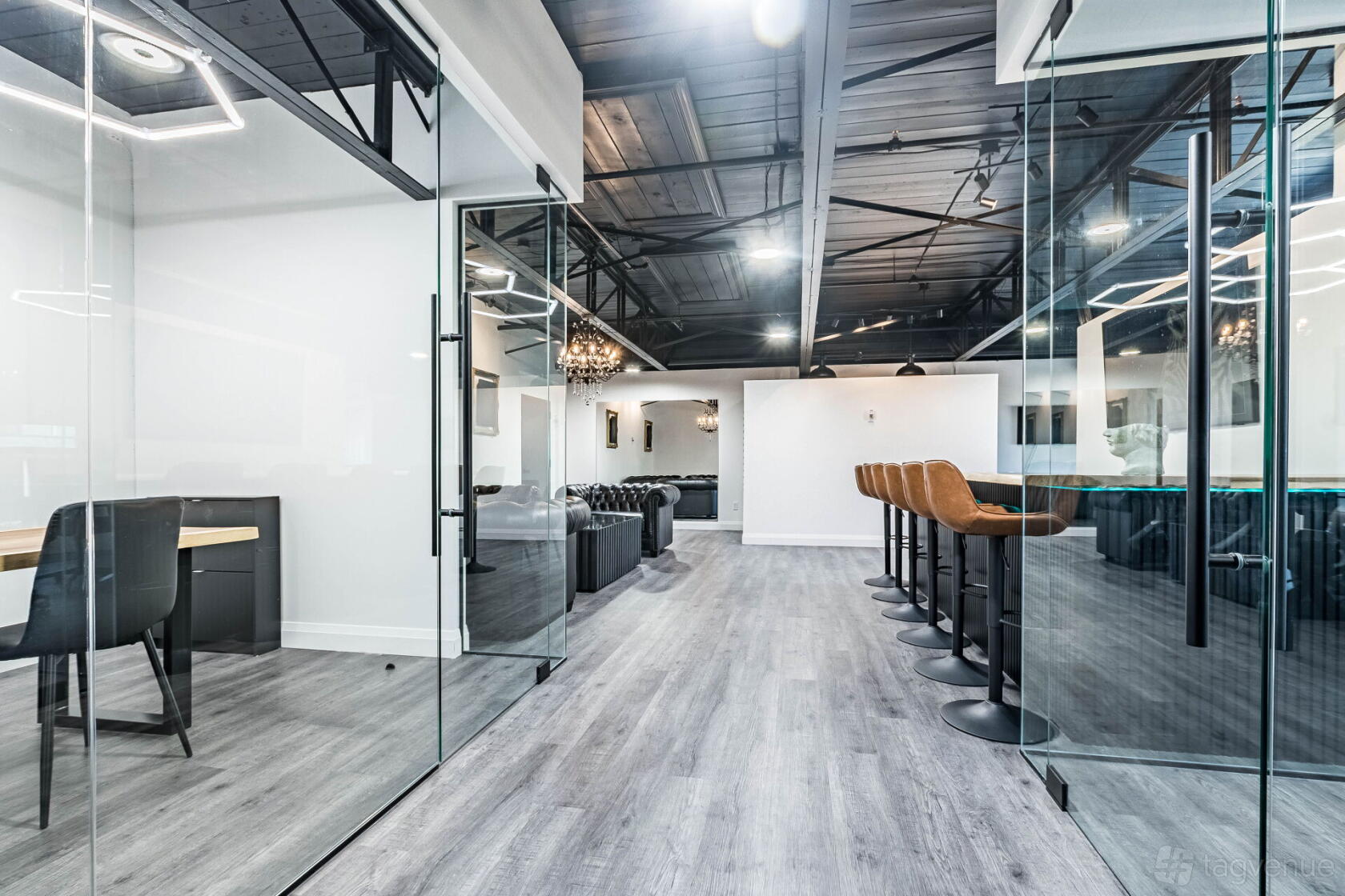 the venue includes an accessible on-site space plus free on-site