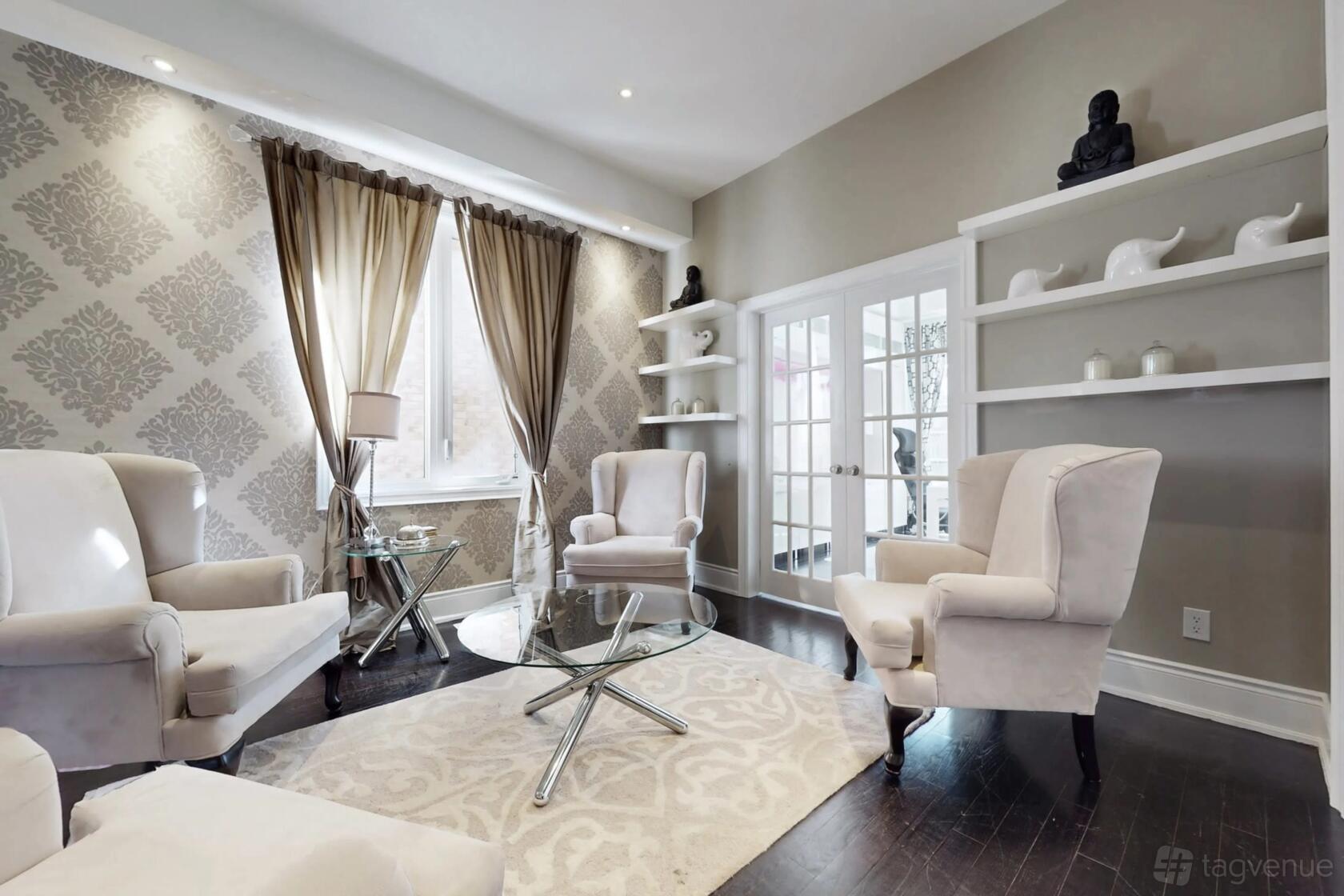 Home Pickering with Private Office & Gym
