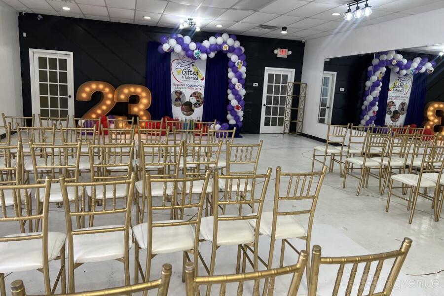 Honey Beeyond Studio - HTX Venue Rental in Houston, TX | Photos & Prices