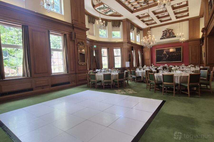 Stumpy Surgeons Hall Barber-Surgeons’ Hall - Wedding & Event Venue Hire - London - Tagvenue.com