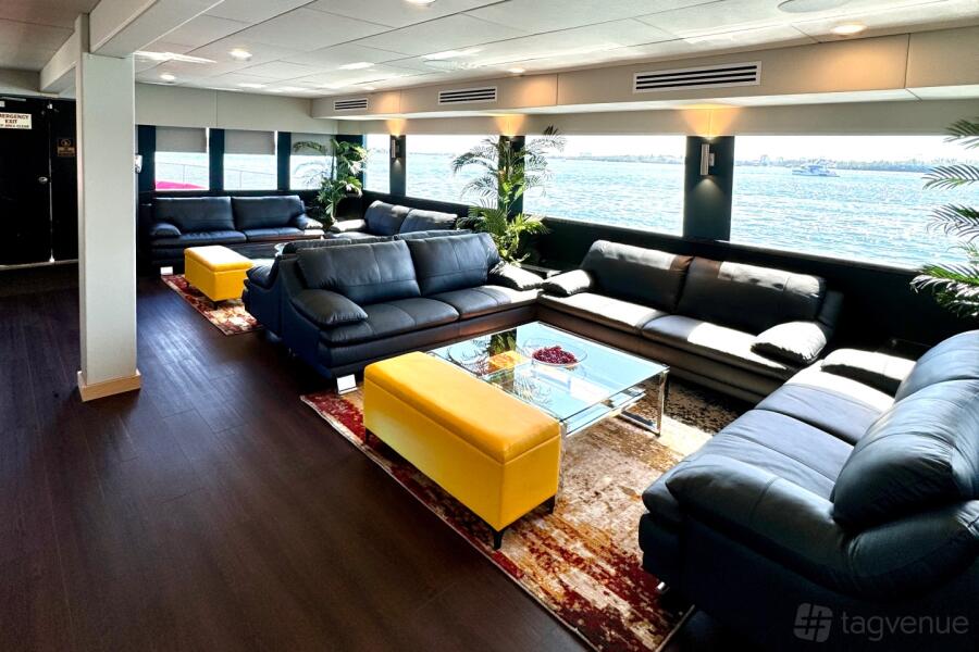 Miami - 100’ Event Luxury Yacht Miami - 100’ Event Luxury Yacht