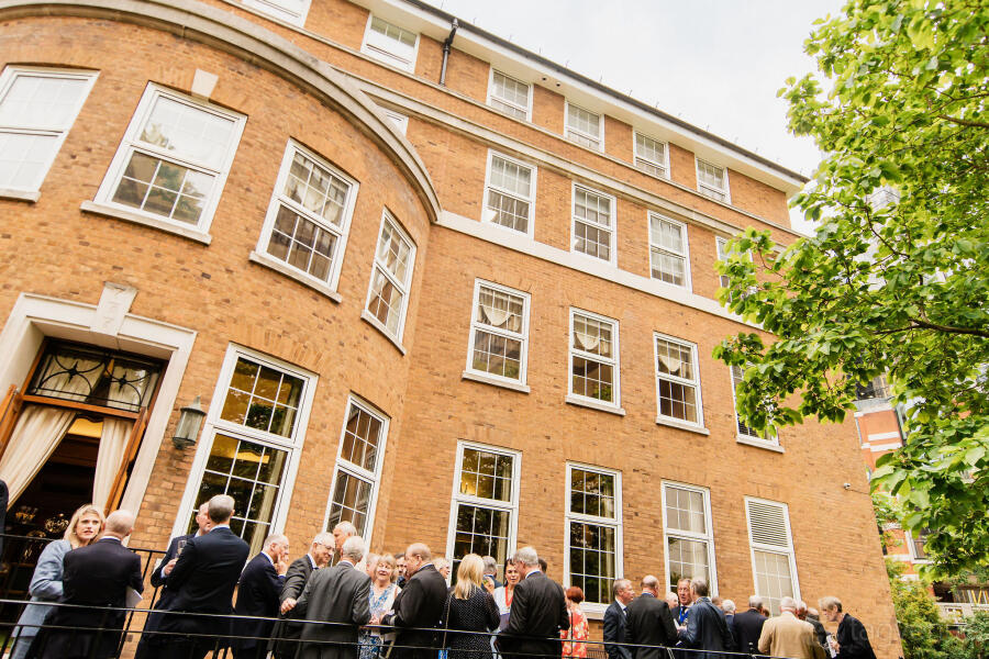 Stumpy Surgeons Hall Great Hall - Barber-Surgeons’ Hall - Event Venue Hire - Tagvenue.com