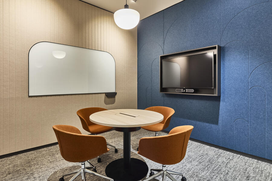 Meeting Room 4 (4 Pax) Meeting Room 4 (4 Pax)