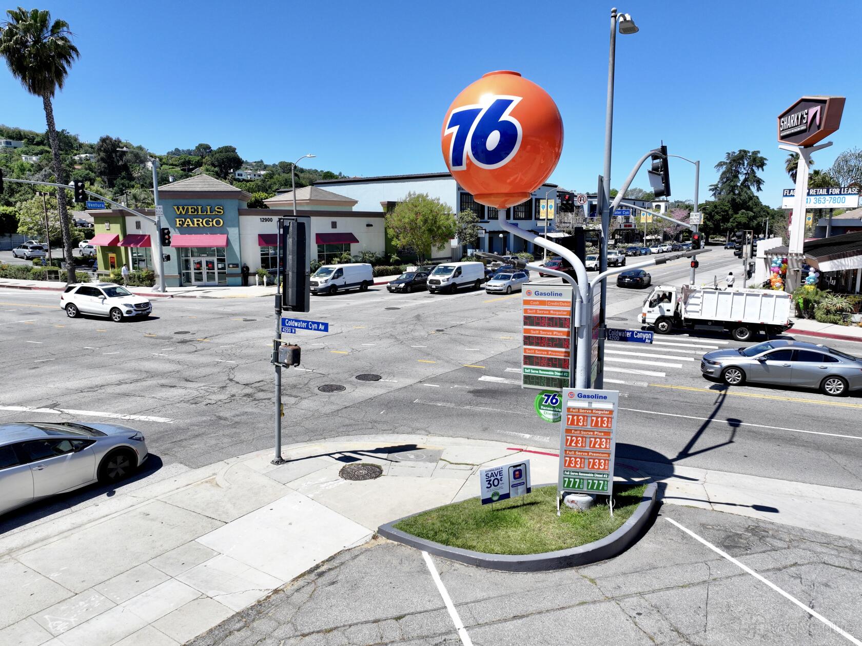 Gas Store Gas Station & Convenience Store Venue Rental in Los Angeles, CA ...