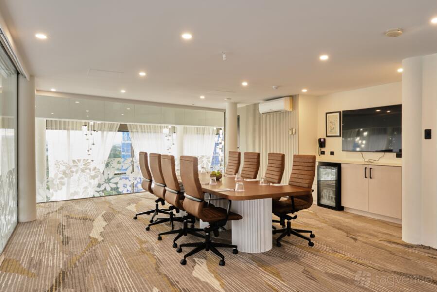 Sky Boardroom Sky Boardroom