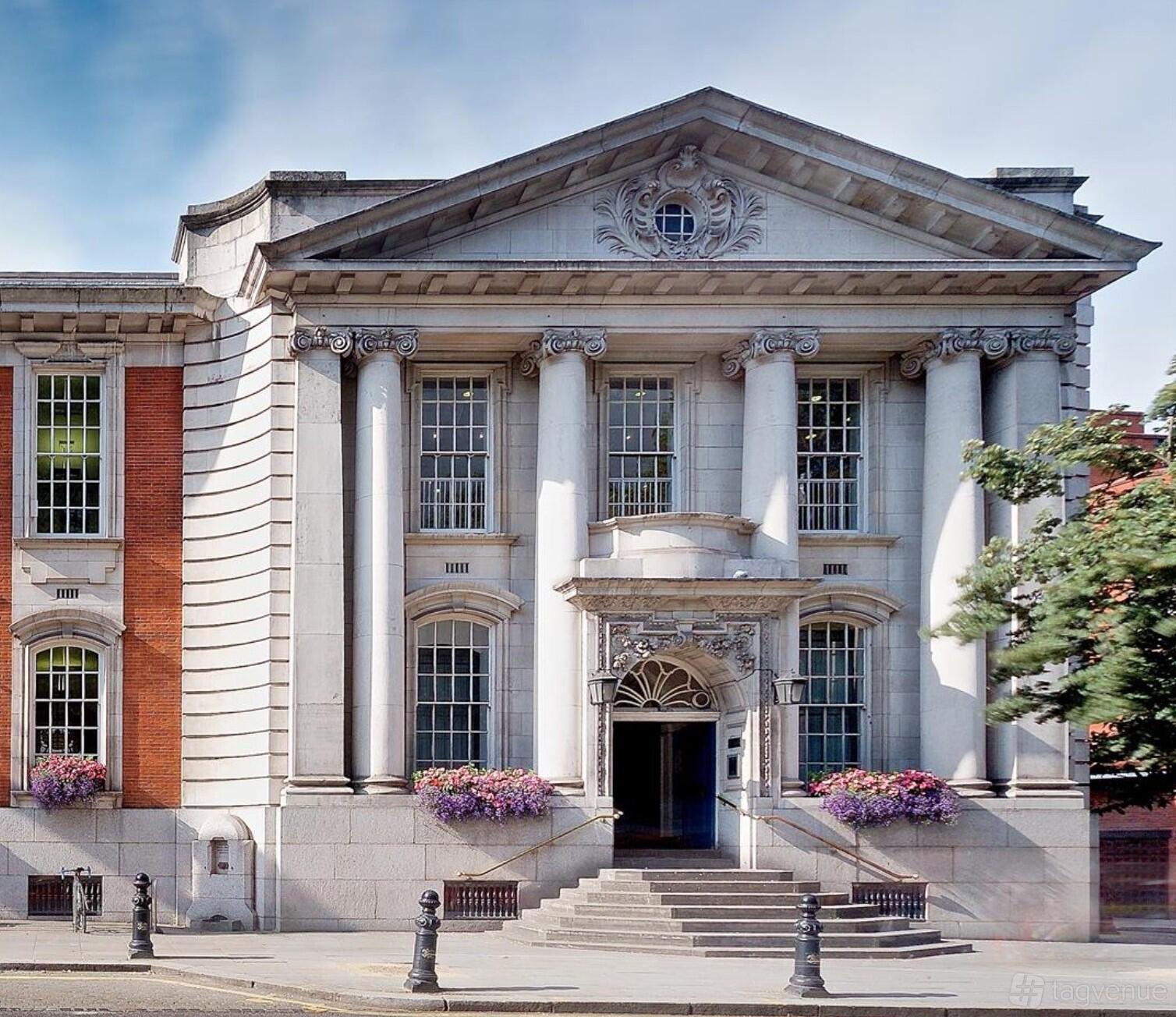 Chelsea Old Town Hall Venue Hire in London | Photos & Prices