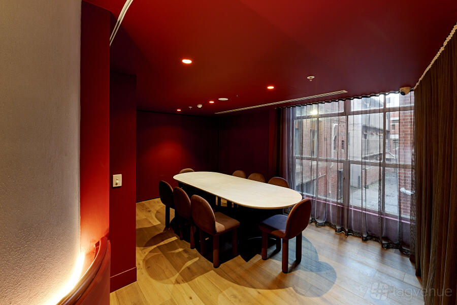 Private Room Private Room