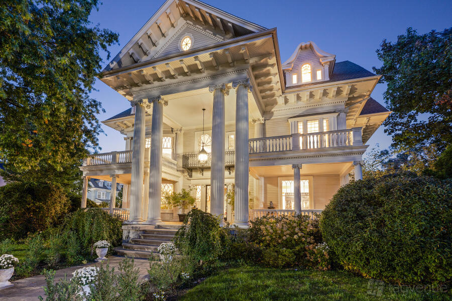 Exterior Exterior