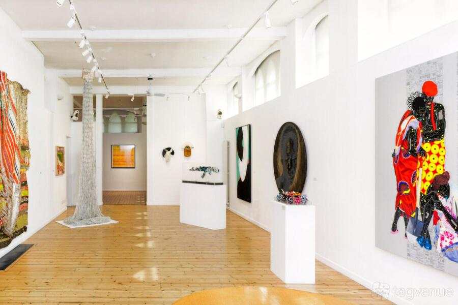 Gallery & Courtyard Gallery & Courtyard