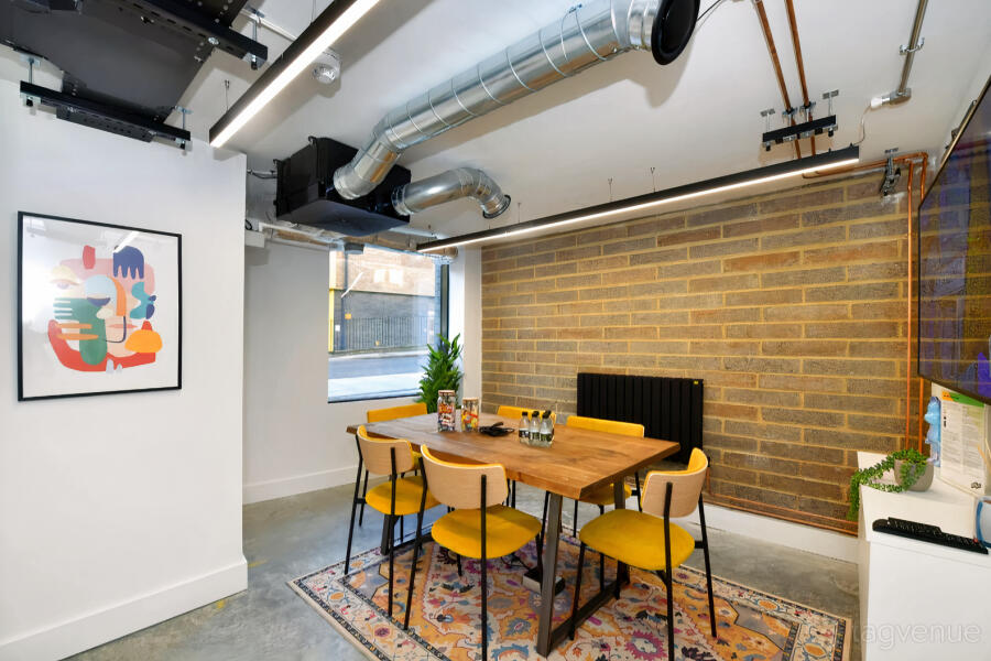 Regus - Linenhill House Regus - Linenhill House