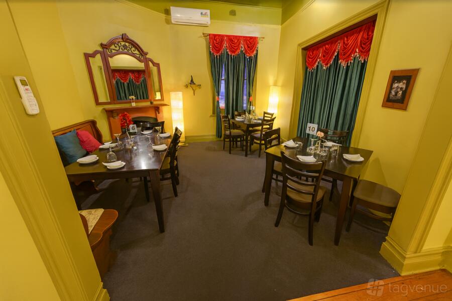 Small Room & Private Room Small Room & Private Room