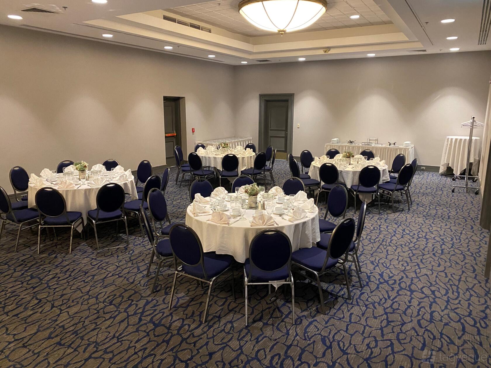 Selkirk A at DoubleTree by Hilton Calgary North at DoubleTree by Hilton Calgary North