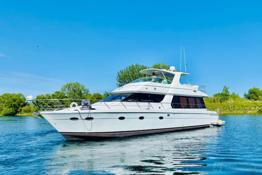 Yacht Yacht