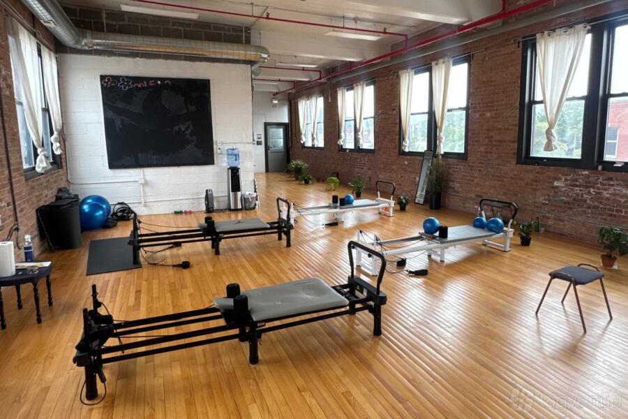Entire Fitness Studio Entire Fitness Studio
