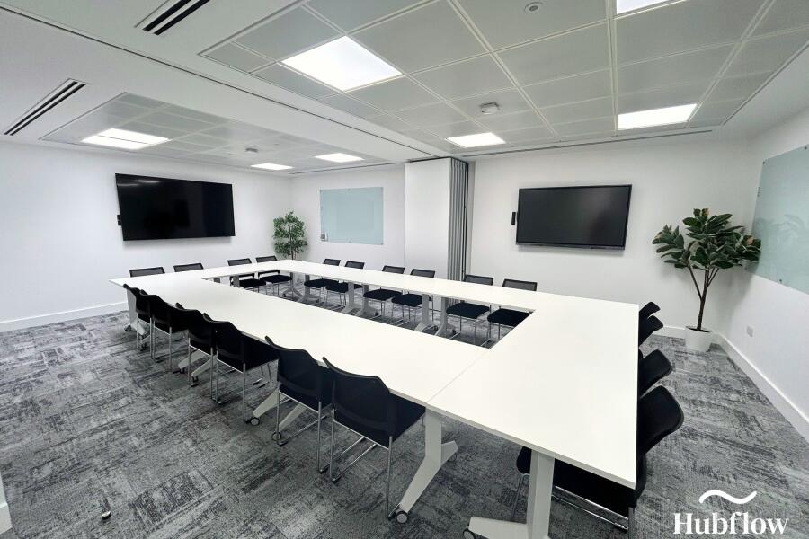 The Lombard Suite at