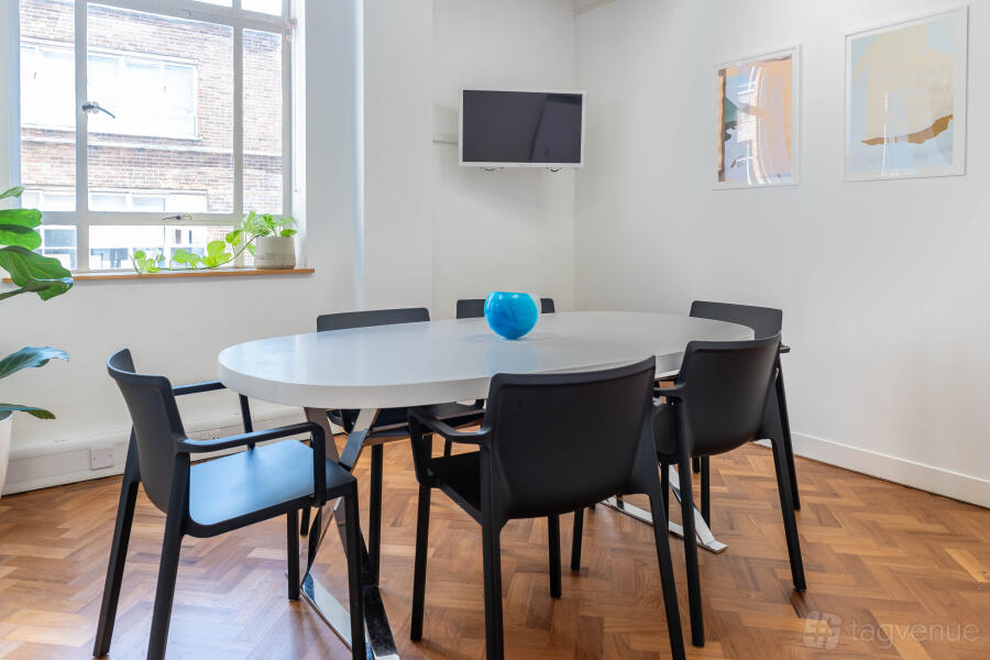 eOffice Holborn 6PX eOffice Holborn 6PX
