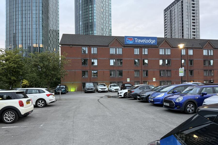 Travelodge Manchester Riverside Venue Hire | Photos & Prices