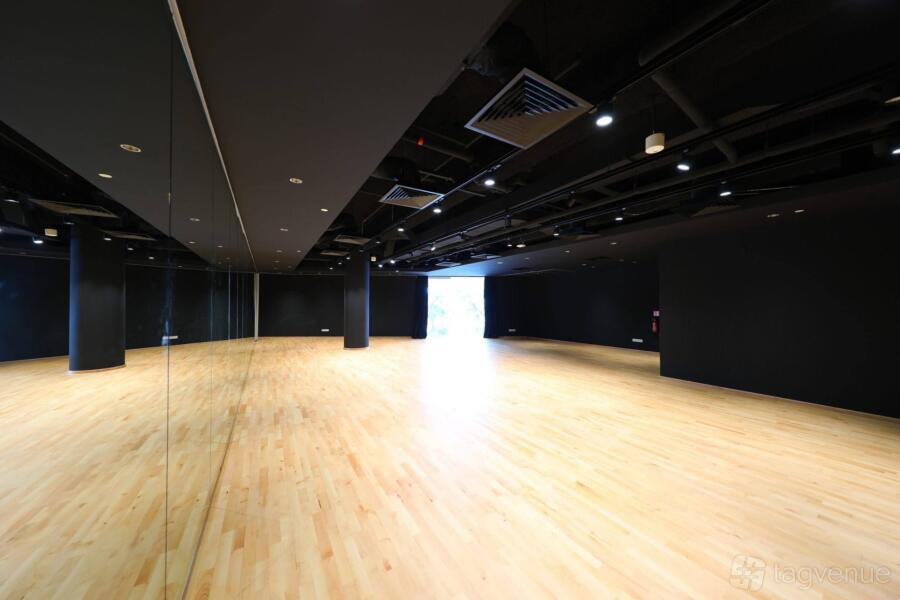 Dance Studio 4 Dance Studio 4