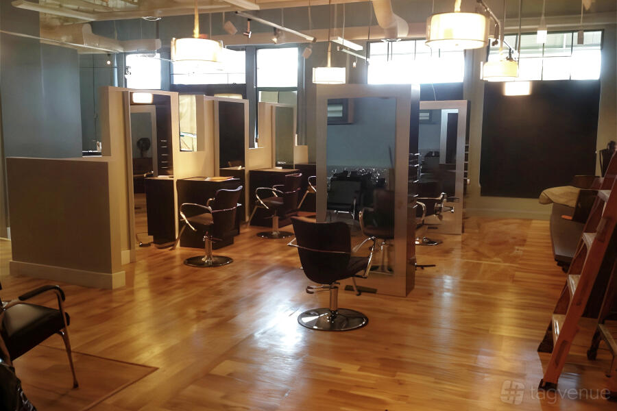 Salon Space Right for You at She Salon