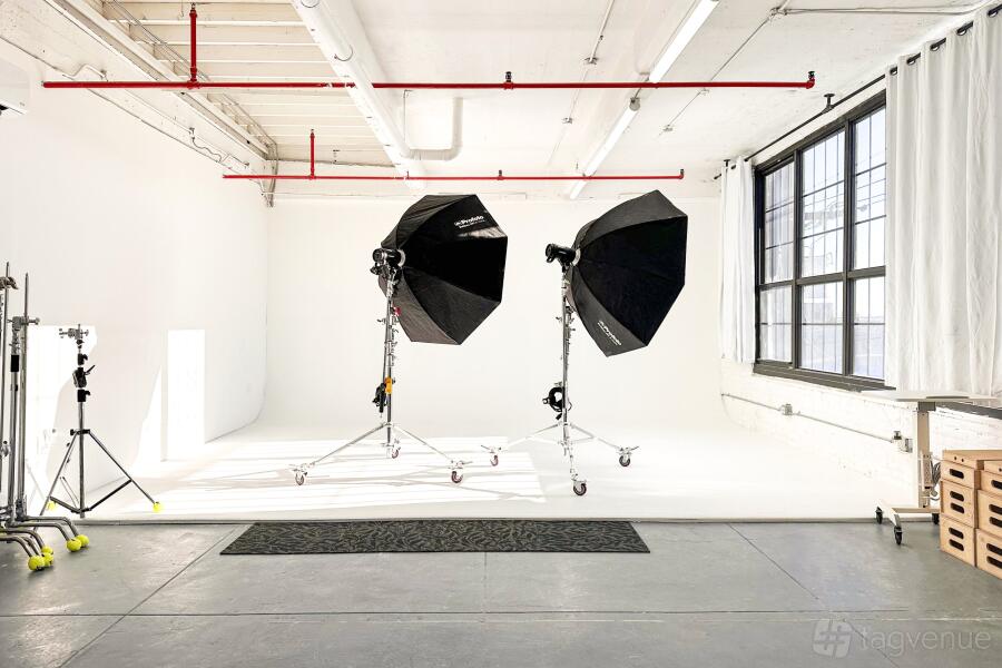 Studio "A":  Photo Studio Studio "A":  Photo Studio