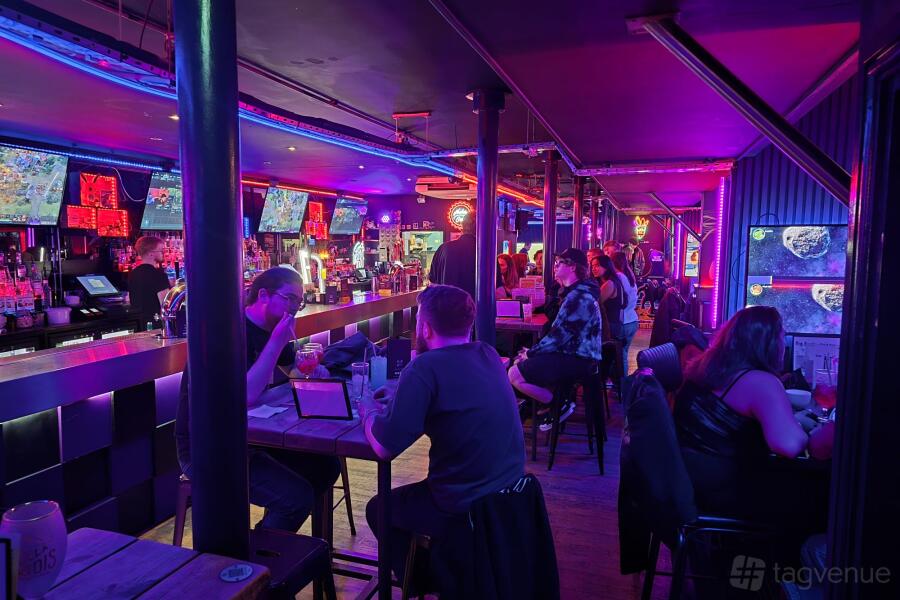 Bar Bar