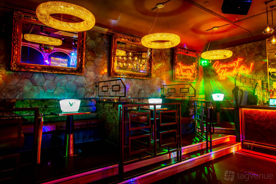 Club Room Club Room
