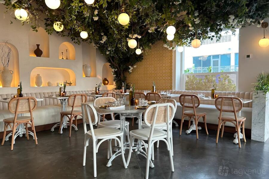 Main Dining Main Dining