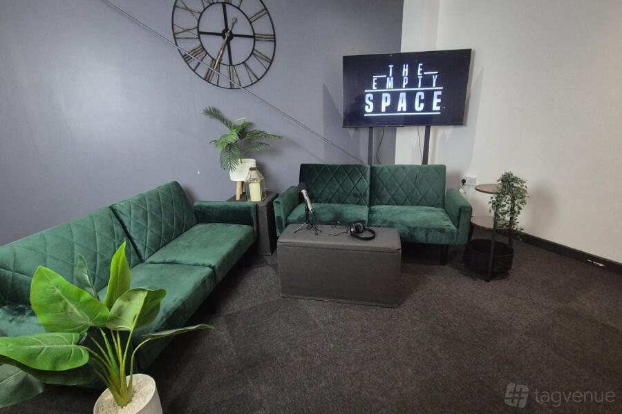 Podcast Suite at