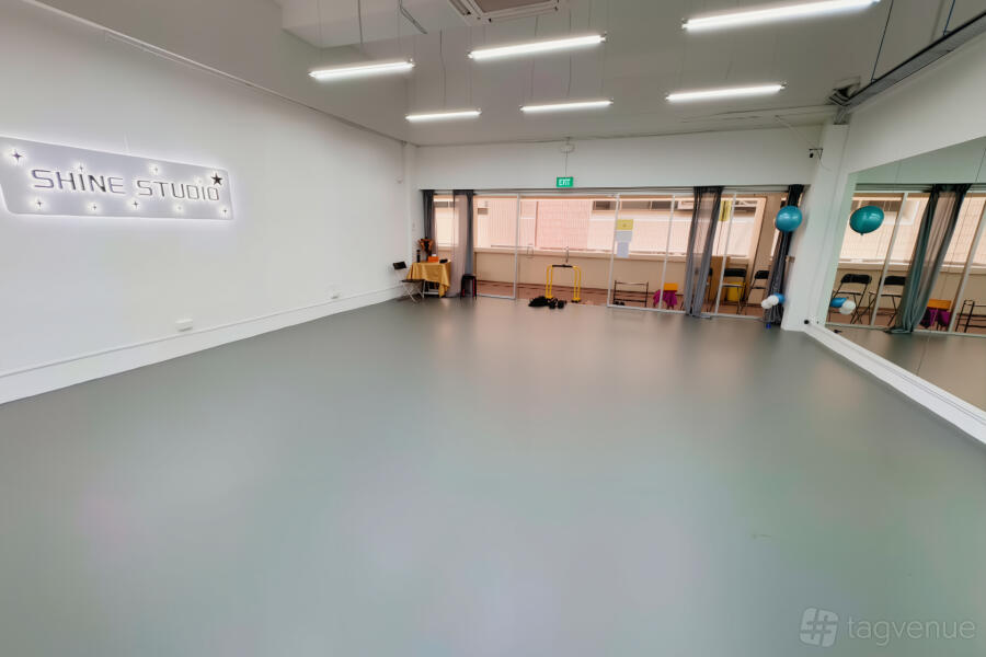 Shine Studio Shine Studio