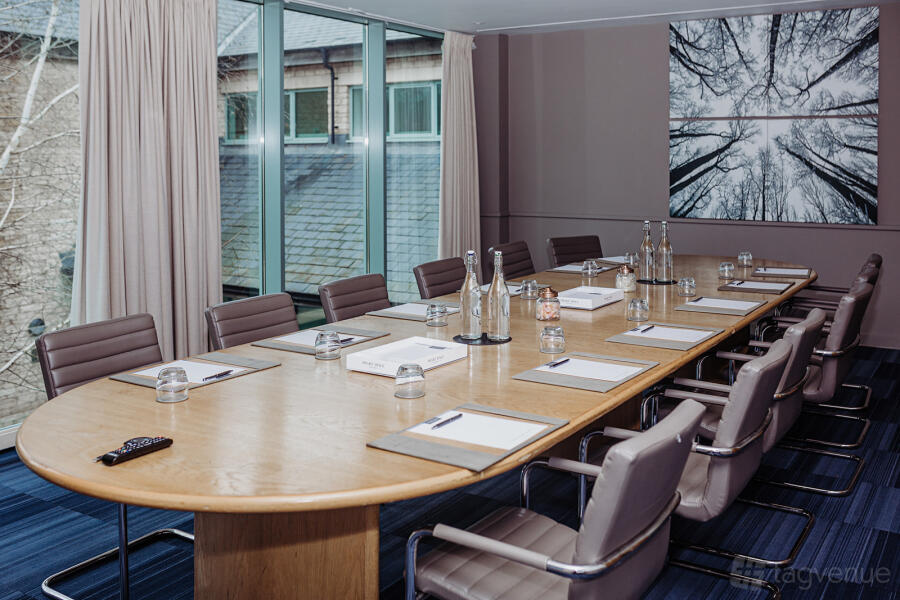 Swan Boardroom at
